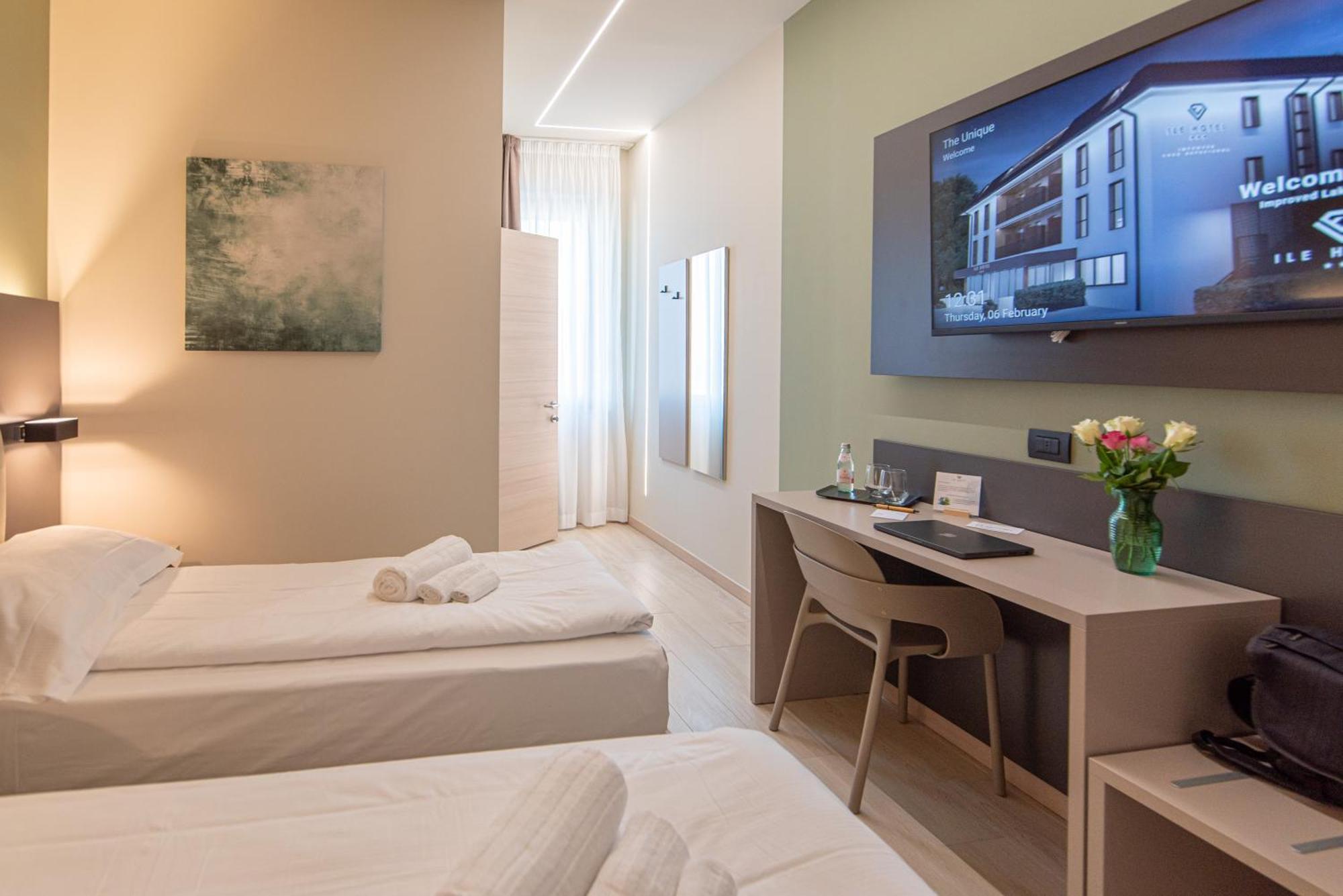 Ile Hotel Peschiera del Garda Exterior photo